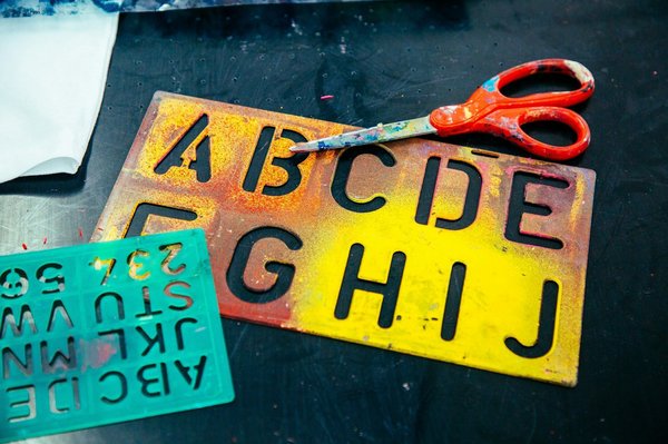 How to create a comprehensive digital literacy program for UK's senior citizens?