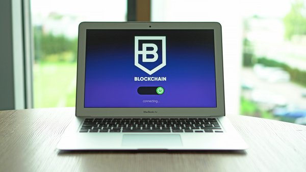 What Are the Benefits of Blockchain for Enhancing Transparency in UK Healthcare?